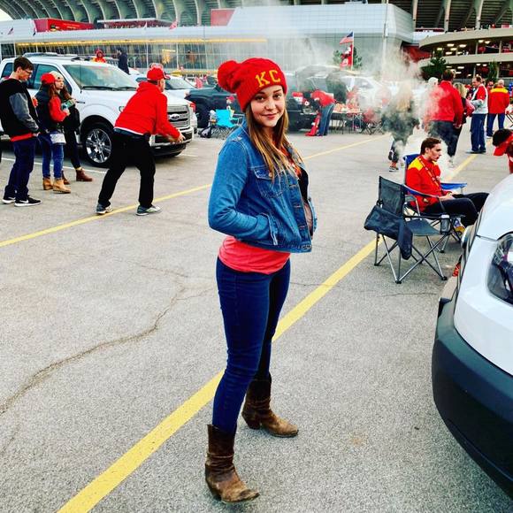 Meet your Posher, Chris - Picture 1 of 1